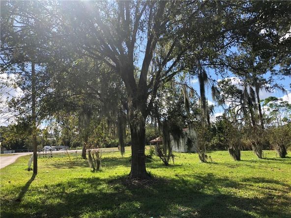 4702 US HWY 17 92 W, Haines City, FL 33844